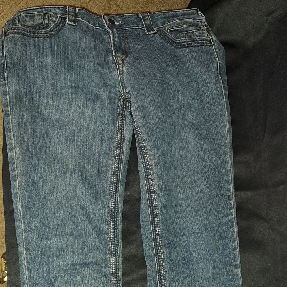 Alloy Long Womens jeans Size 12 with 37 inseam